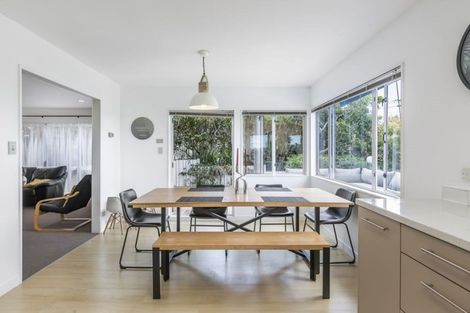 Photo of property in 21a Monyash Road, Manly, Whangaparaoa, 0930