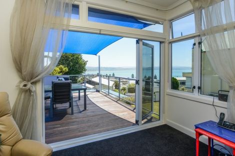 Photo of property in 5 Milton Terrace, Hospital Hill, Napier, 4110