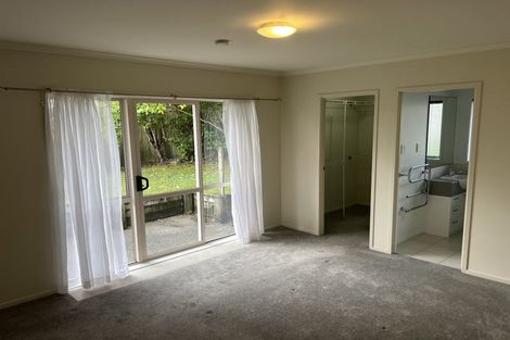 Photo of property in 14 Bibury Avenue, Henderson, Auckland, 0612