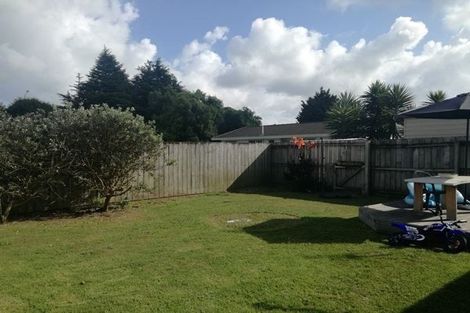 Photo of property in 2/21 Gloaming Place, Conifer Grove, Takanini, 2112