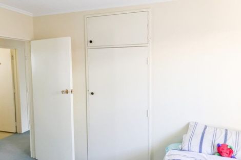 Photo of property in 3 Seddon Street, Takaro, Palmerston North, 4412