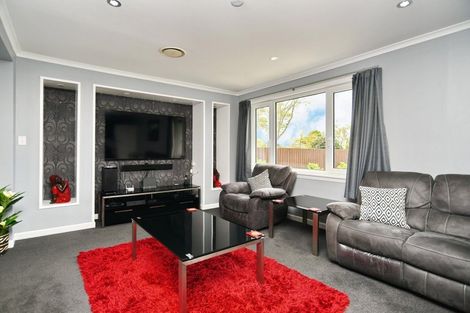Photo of property in 19 Buckleys Road, Rangiora, 7400