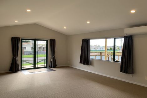 Photo of property in 1 Adkin Avenue, Levin, 5510