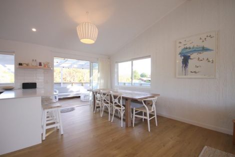 Photo of property in 5 Bell Road, Pauanui, Hikuai, 3579