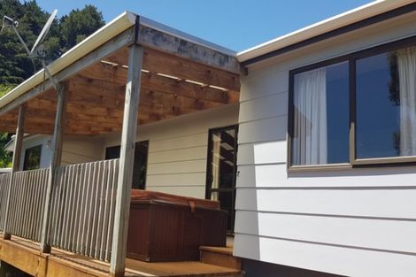 Photo of property in 8 Hill Street, Hikurangi, 0114