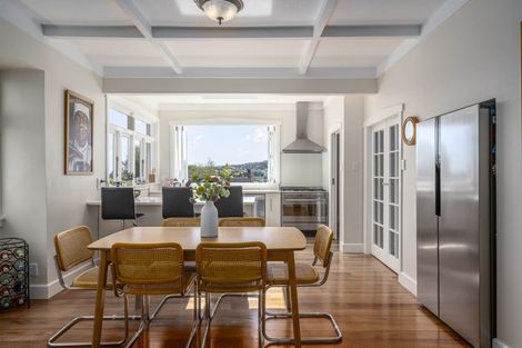 Photo of property in 29 Seaview Road, Paremata, Porirua, 5024