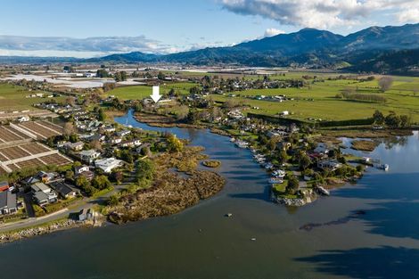 Photo of property in 13 Green Tree Road, Riwaka, Motueka, 7198