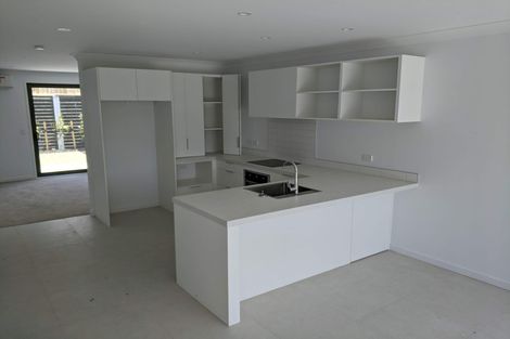 Photo of property in 31c O'meara Street, Swanson, Auckland, 0614