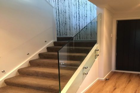 Photo of property in 2/52 Crofton Road, Harewood, Christchurch, 8051