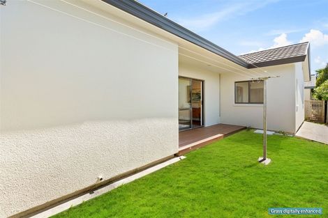 Photo of property in 9/17 Neta Grove, Henderson, Auckland, 0612