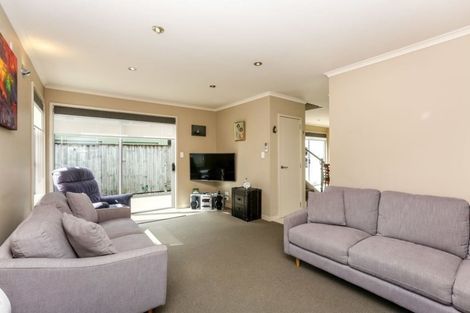 Photo of property in 32b Gilbert Street, New Plymouth, 4310