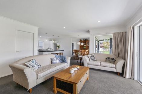 Photo of property in 3 Montgomery Crescent, Kinloch, Taupo, 3377