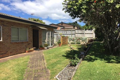 Photo of property in The Close, 6/20 Taylor Street, Blockhouse Bay, Auckland, 0600