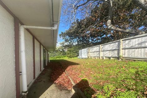Photo of property in 20 Wattle Road, Sunnyvale, Auckland, 0612