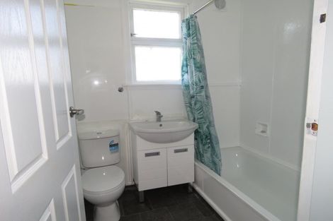 Photo of property in 10-12 Riley Place, Westport, 7825