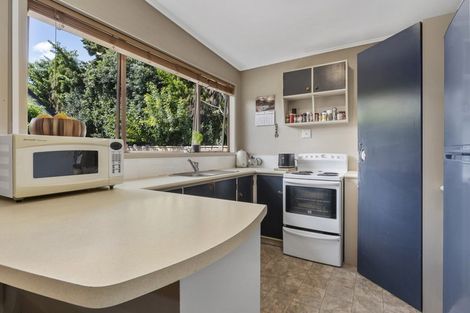 Photo of property in 1/12 Gradwell Place, Two Mile Bay, Taupo, 3330
