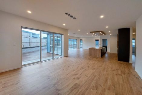 Photo of property in 66 Taikura Avenue, Red Beach, 0932