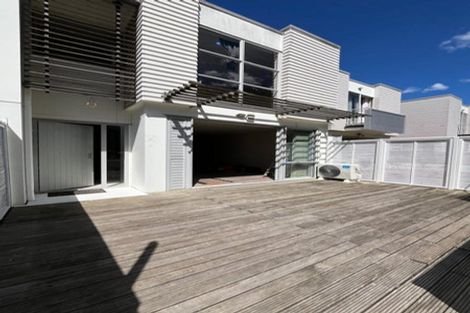 Photo of property in 18 Willow Camp Road, Takanini, 2112