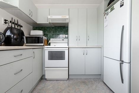 Photo of property in 15a Sinclair Street, Greerton, Tauranga, 3112