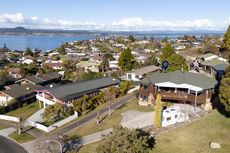 Photo of property in 13 Cherry Lane, Acacia Bay, Taupo, 3330
