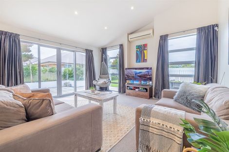 Photo of property in 3 Eaglesome Avenue, Aidanfield, Christchurch, 8025