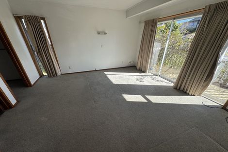 Photo of property in 23 Chatswood Grove, Chatswood, Auckland, 0626