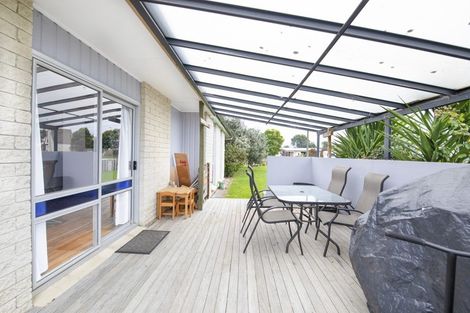 Photo of property in 30 Sutton Avenue, Clive, 4102