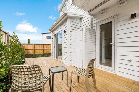 Photo of property in 6d Law Street, Torbay, Auckland, 0630