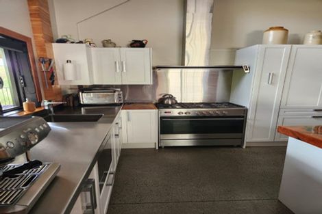 Photo of property in 542 Waitekauri Road, Waikino, Waihi, 3682