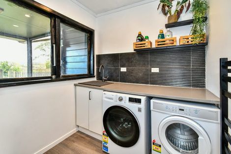 Photo of property in 516a Great South Road, Rosehill, Papakura, 2113