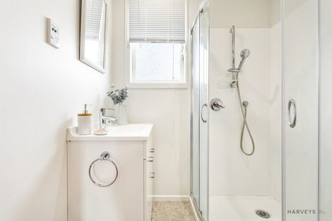 Photo of property in 2/32 Kamara Road, Glen Eden, Auckland, 0602