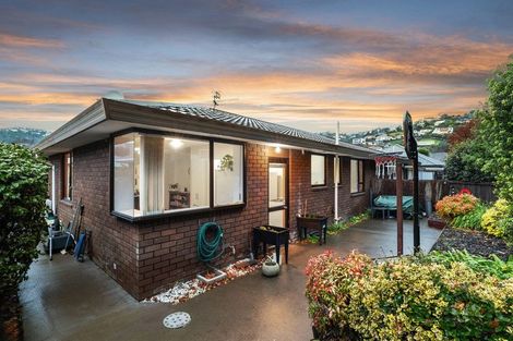 Photo of property in 1/8 Torvill And Dean Lane, Cashmere, Christchurch, 8022