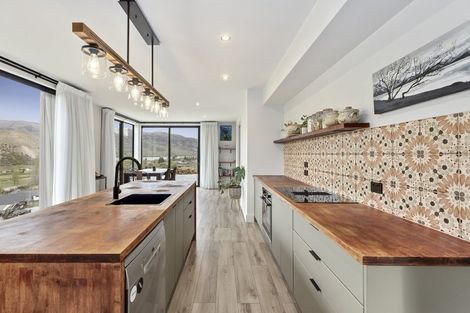 Photo of property in 2 Judare Drive, Lowburn, Cromwell, 9384