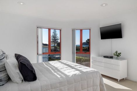 Photo of property in 126a Marine Parade, Mount Maunganui, 3116