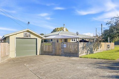 Photo of property in 12 Taupata Street, Castlecliff, Whanganui, 4501