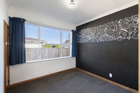 Photo of property in 18 Leeds Street, Milson, Palmerston North, 4414