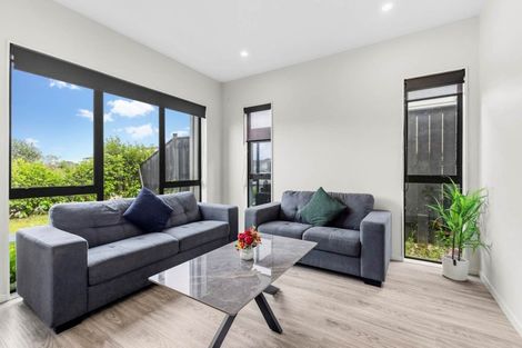 Photo of property in 11 Exmoor Road, Karaka, Papakura, 2113