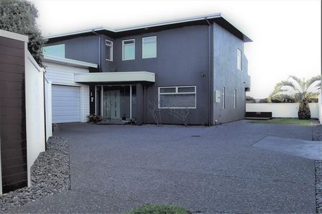 Photo of property in 244a Saint Aubyn Street, New Plymouth, 4310