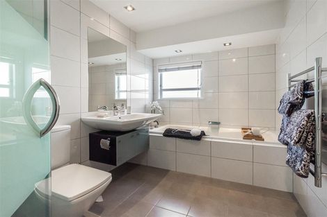 Photo of property in 136 Clovelly Road, Bucklands Beach, Auckland, 2012