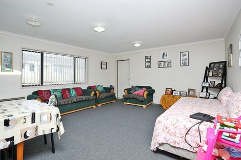 Photo of property in 68 Mcquarrie Street, Kingswell, Invercargill, 9812