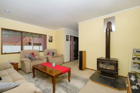 Photo of property in 109 Wiseley Road, West Harbour, Auckland, 0618