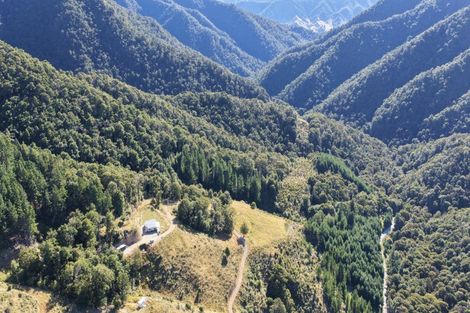 Photo of property in 291 Braeburn Track, Braeburn Range, Murchison, 7077