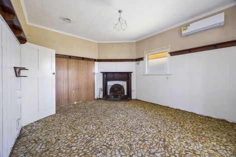 Photo of property in 14 Waihi Road, Hawera, 4610