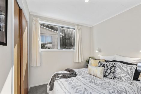 Photo of property in 85a Mulberry Street, Normandale, Lower Hutt, 5010