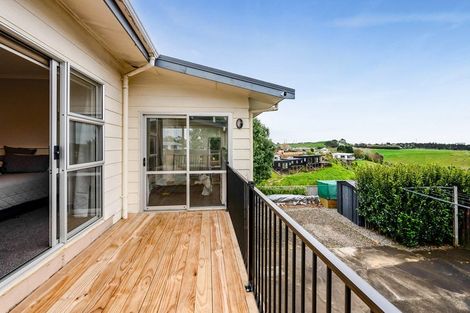 Photo of property in 9 Bronte Place, Whalers Gate, New Plymouth, 4310
