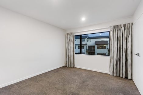 Photo of property in 16 Moki Place, Long Bay, Auckland, 0630
