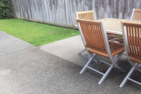 Photo of property in 19 Saltwood Street, Red Beach, 0932