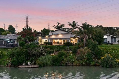 Photo of property in 48 Aurea Avenue, Pakuranga, Auckland, 2010