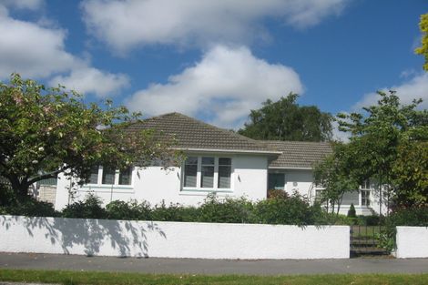 Photo of property in 4 Ardmore Place, Bishopdale, Christchurch, 8053