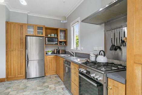 Photo of property in 4 Don Street, Island Bay, Wellington, 6023
